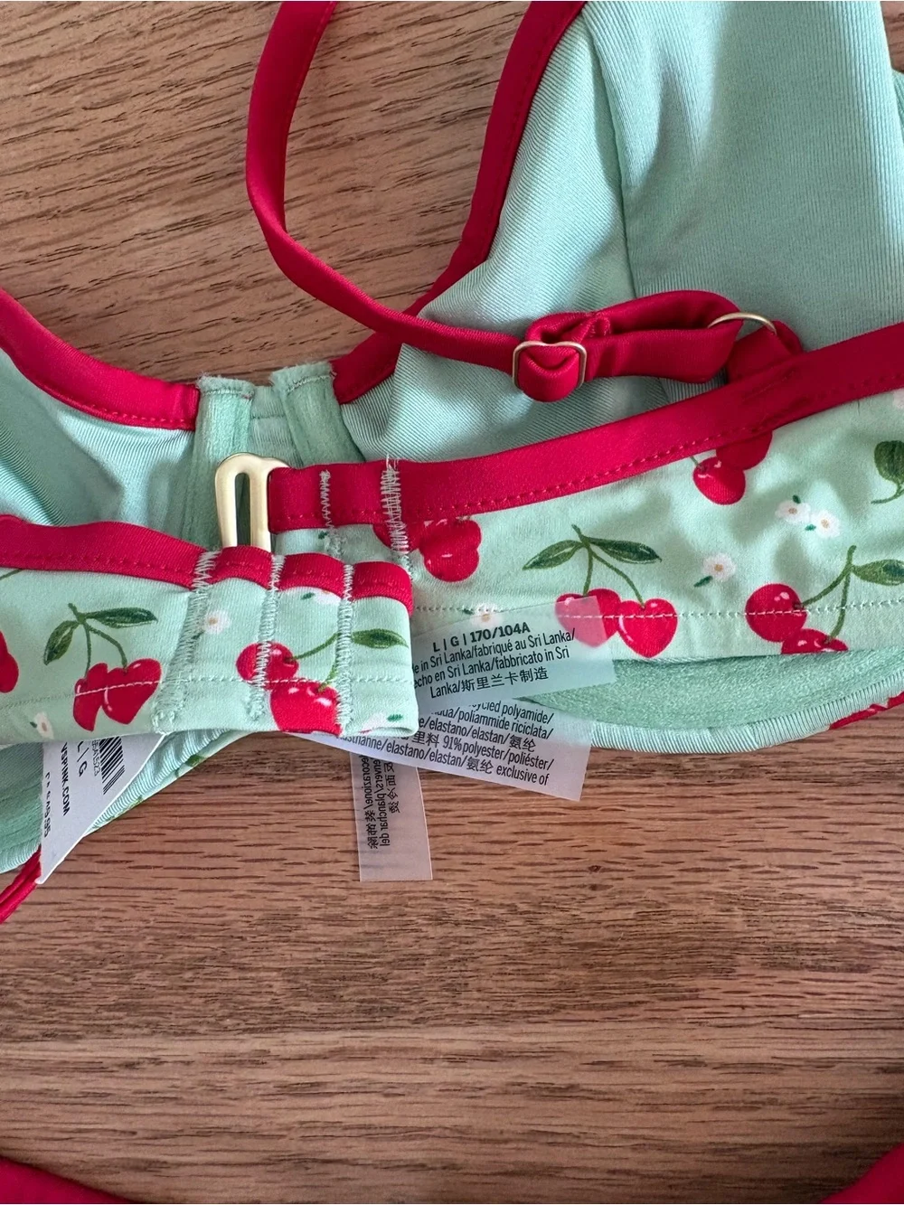 Frankie’s Bikinis set 🍒